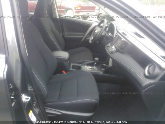 JTMRFREV0JD247477 - 2018 TOYOTA RAV4 ADVENTURE/XLE 灰色 照片 5