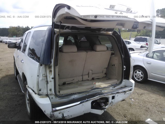 1GKFK63887J299190 - 2007 GMC YUKON DENALI WHITE photo 8