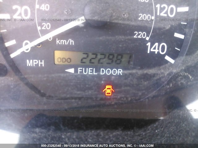 4T1BF22K41U967993 - 2001 TOYOTA CAMRY LE/XLE 银色 照片 7