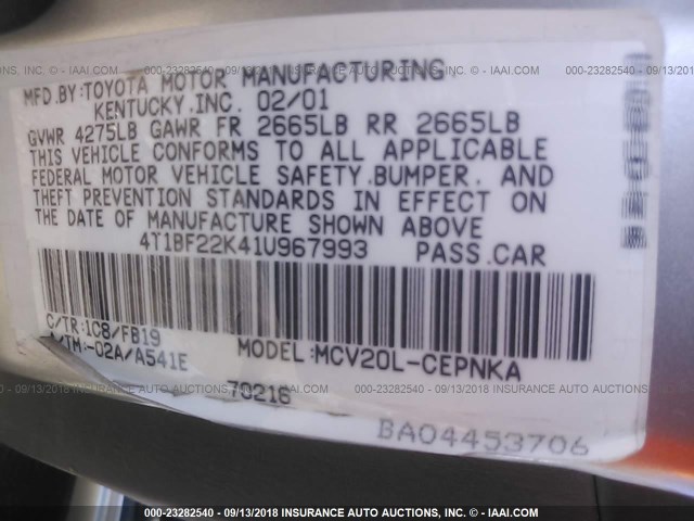 4T1BF22K41U967993 - 2001 TOYOTA CAMRY LE/XLE 银色 照片 9