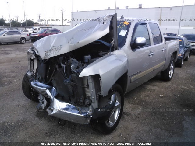 3GCEC13C37G501740 - 2007 CHEVROLET SILVERADO C1500 CREW CAB SILVER photo 2