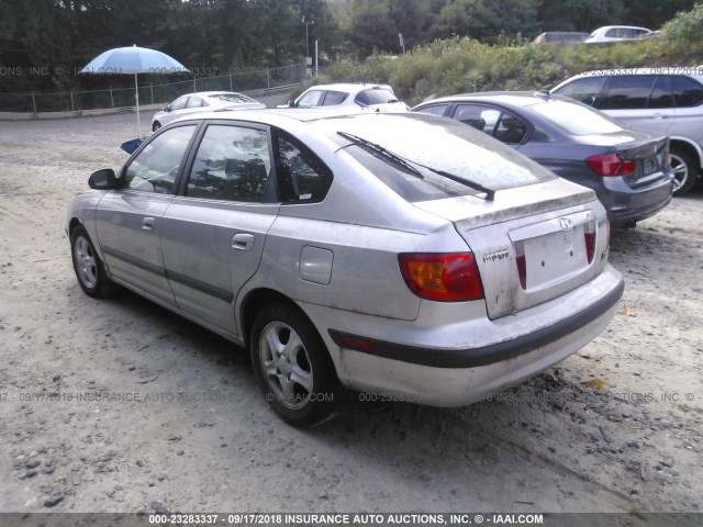 KMHDN55D42U042660 - 2002 HYUNDAI ELANTRA GLS/GT SILVER photo 3