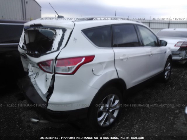 1FMCU0J94FUB05474 - 2015 FORD ESCAPE TITANIUM WHITE photo 4