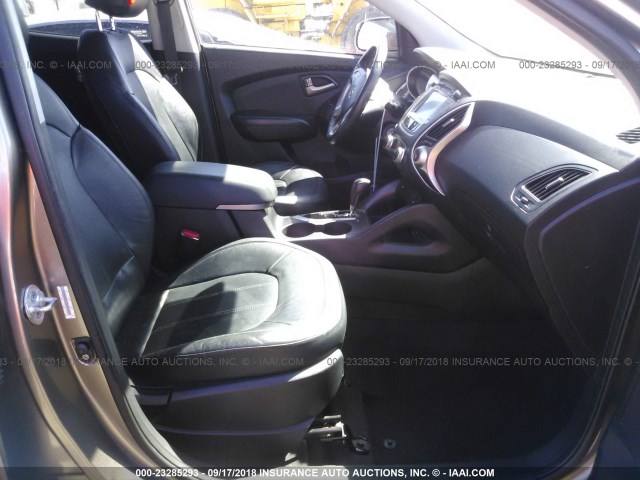 KM8JU3AC1AU011811 - 2010 HYUNDAI TUCSON GLS/LIMITED 棕色 照片 5