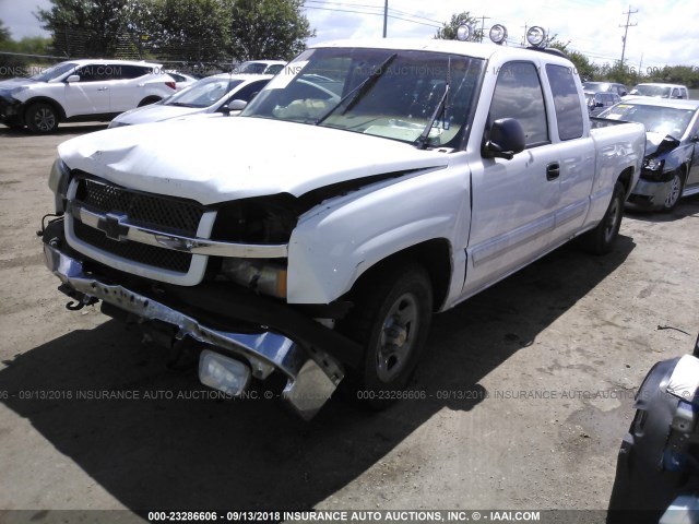 2GCEC19T731408293 - 2003 CHEVROLET SILVERADO C1500 WHITE photo 2