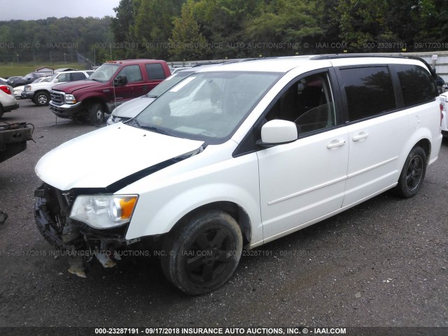 2C4RDGCG8DR611094 - 2013 DODGE GRAND CARAVAN SXT WHITE photo 2