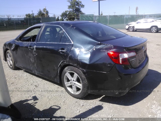 4T1BF1FK5EU328757 - 2014 TOYOTA CAMRY L/SE/LE/XLE Tünd mavi foto 3