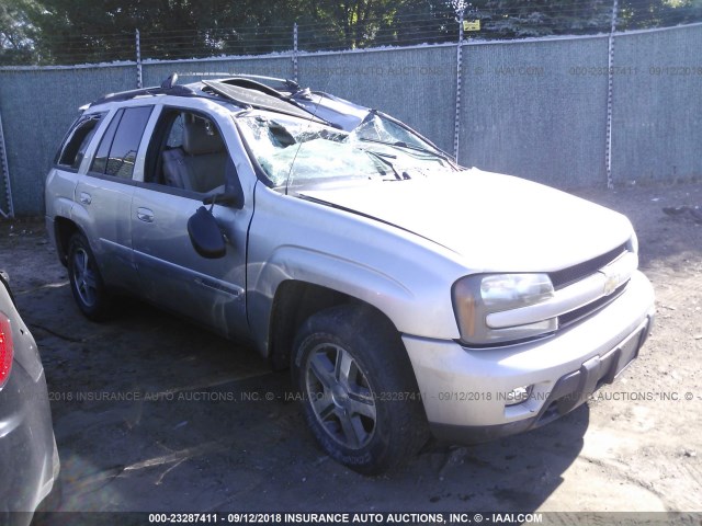 1GNDT13S842104698 - 2004 CHEVROLET TRAILBLAZER LS/LT SILVER photo 1