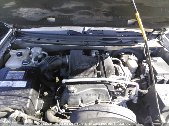 1GNDT13S842104698 - 2004 CHEVROLET TRAILBLAZER LS/LT SILVER photo 10