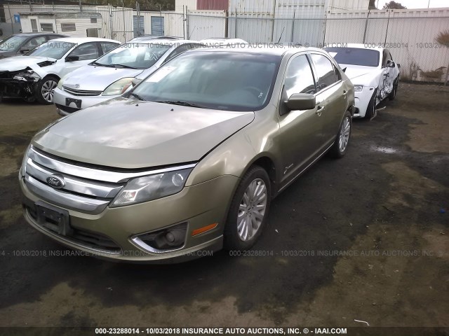 3FADP0L39CR447388 - 2012 FORD FUSION HYBRID GREEN photo 2