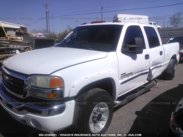 1GTHK23295F948164 - 2005 GMC SIERRA K2500 HEAVY DUTY WHITE photo 2