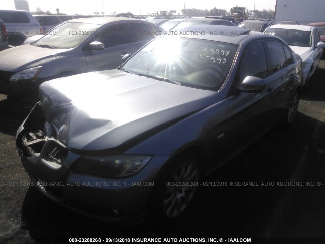 WBAPH5C55BF093297 - 2011 BMW 328 I SULEV GRAY photo 2