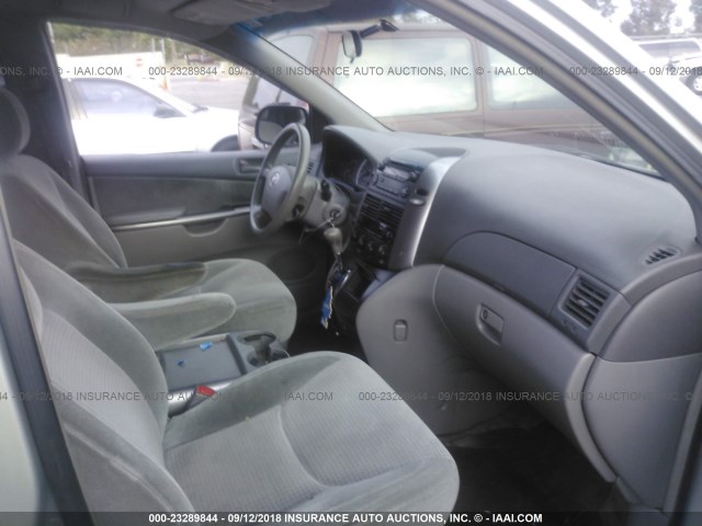 5TDZK23C77S020739 - 2007 TOYOTA SIENNA CE/LE SILVER photo 5