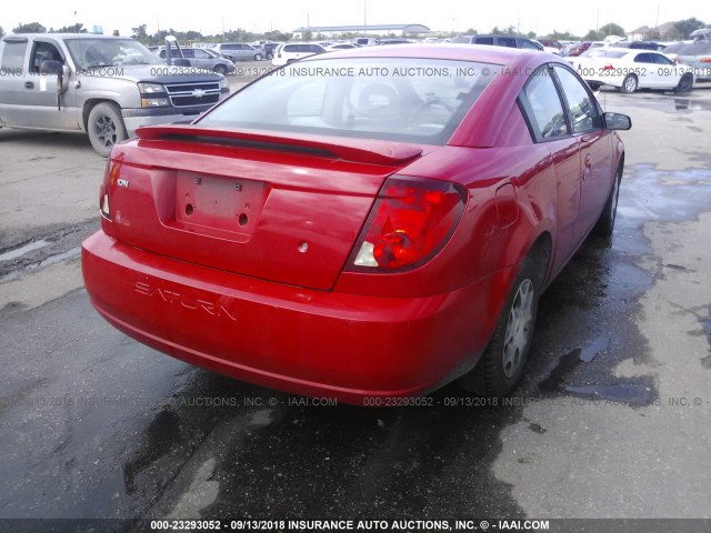 1G8AN14F35Z168237 - 2005 SATURN ION LEVEL 2 RED photo 4