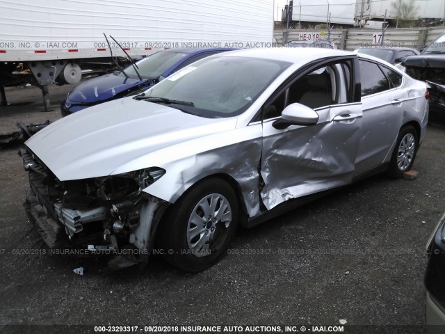 3FA6P0G70ER390815 - 2014 FORD FUSION S SILVER photo 2