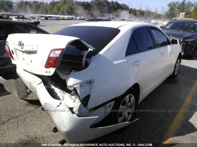 JTNBE46K173009479 - 2007 TOYOTA CAMRY NEW GENERAT CE/LE/XLE/SE WHITE photo 4