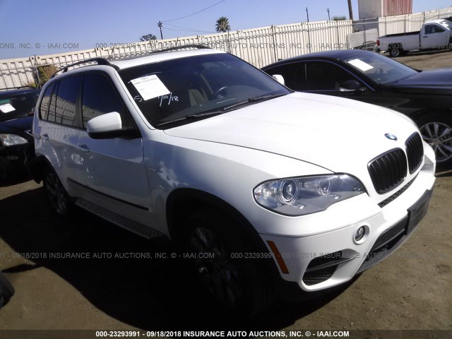 5UXZV4C55D0G53812 - 2013 BMW X5 XDRIVE35I WHITE photo 1