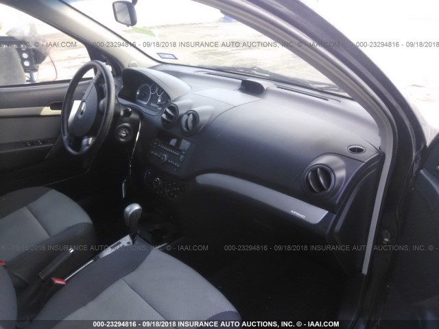 KL1TD66E69B657823 - 2009 CHEVROLET AVEO LS/LT BLACK photo 5