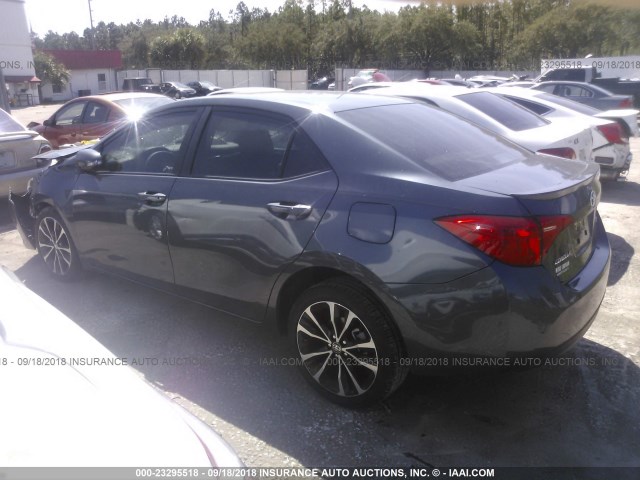 5YFBURHE5JP828750 - 2018 TOYOTA COROLLA L/LE/XLE/SE/XSE BLUE photo 3