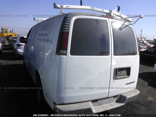 1GCFG15M621170304 - 2002 CHEVROLET EXPRESS G1500  WHITE photo 3