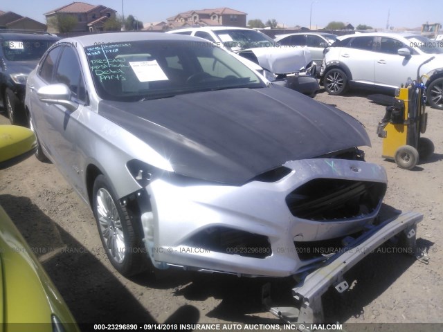 3FA6P0PU3GR195378 - 2016 FORD FUSION SE PHEV SILVER photo 1