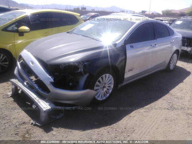 3FA6P0PU3GR195378 - 2016 FORD FUSION SE PHEV SILVER photo 2