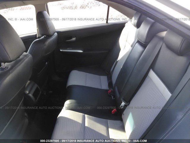 4T1BF1FK8EU333631 - 2014 TOYOTA CAMRY L/SE/LE/XLE Gümüş foto 8