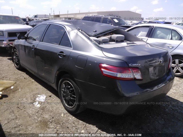 4T4BF3EK6BR170850 - 2011 TOYOTA CAMRY SE/LE/XLE GRAY photo 3