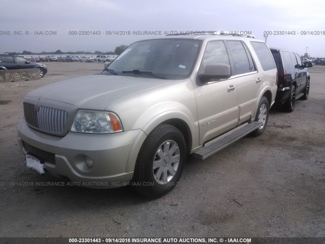 5LMFU27R94LJ20147 - 2004 LINCOLN NAVIGATOR 金色 照片 2