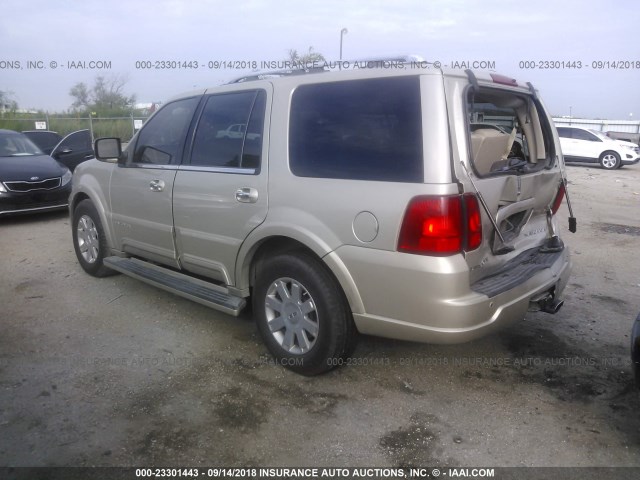 5LMFU27R94LJ20147 - 2004 LINCOLN NAVIGATOR 金色 照片 3