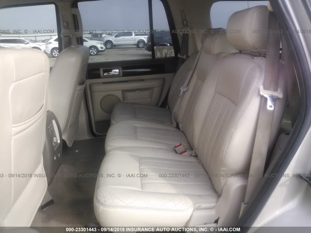 5LMFU27R94LJ20147 - 2004 LINCOLN NAVIGATOR 金色 照片 8