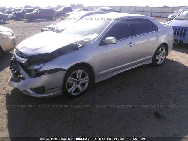 3FAHP0KC8AR348142 - 2010 FORD FUSION SPORT SILVER photo 2