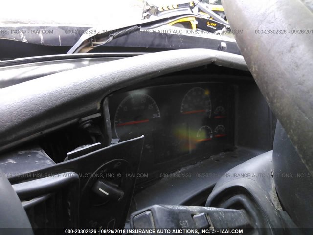 4V5K99GGX6N411763 - 2006 VOLVO VHD BLACK photo 6