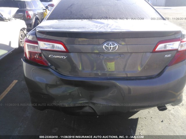 4T1BF1FK7DU219649 - 2013 TOYOTA CAMRY L/SE/LE/XLE ნაცრისფერი ფოტო 6