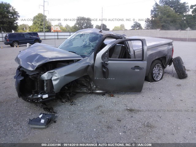 1GCEC14C38Z212955 - 2008 CHEVROLET SILVERADO C1500 GRAY photo 2