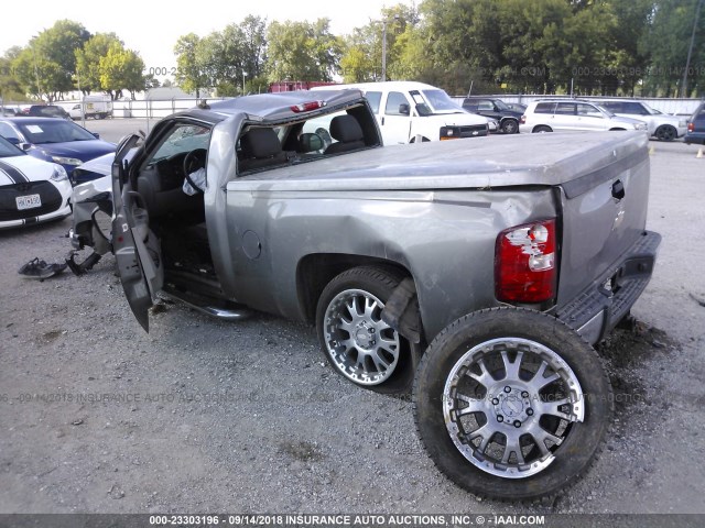 1GCEC14C38Z212955 - 2008 CHEVROLET SILVERADO C1500 GRAY photo 3