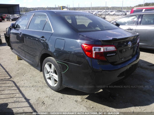 4T1BF1FK4DU287908 - 2013 TOYOTA CAMRY L/SE/LE/XLE მუქი ლურჯი ფოტო 3