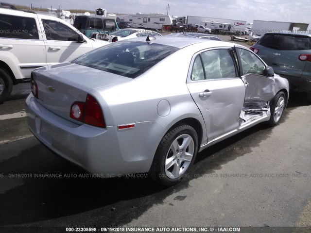 1G1ZA5E03CF370525 - 2012 CHEVROLET MALIBU LS 银色 照片 4