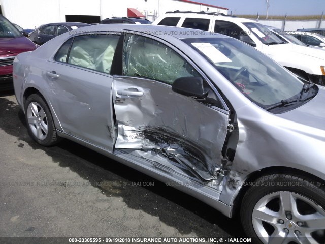 1G1ZA5E03CF370525 - 2012 CHEVROLET MALIBU LS 银色 照片 6