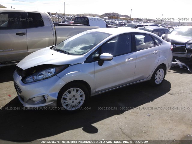 3FADP4AJ9JM106382 - 2018 FORD FIESTA S SILVER photo 2