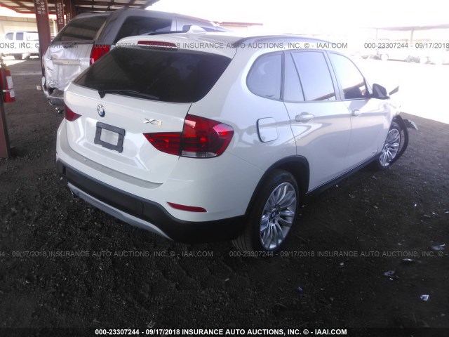 WBAVL1C5XFVY30732 - 2015 BMW X1 XDRIVE28I WHITE photo 4