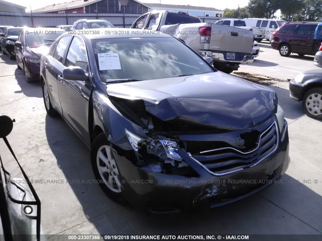 4T4BF3EK8BR187584 - 2011 TOYOTA CAMRY SE/LE/XLE GRAY photo 1