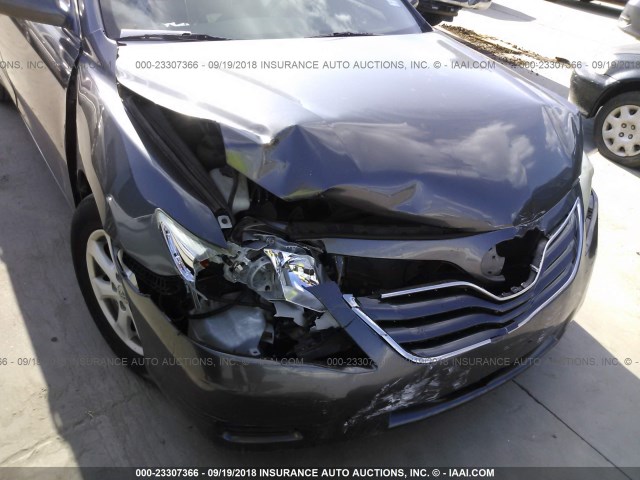 4T4BF3EK8BR187584 - 2011 TOYOTA CAMRY SE/LE/XLE GRAY photo 6