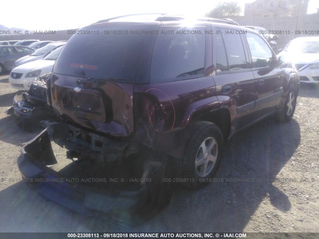 1GNDT13S952364724 - 2005 CHEVROLET TRAILBLAZER LS/LT MAROON photo 4