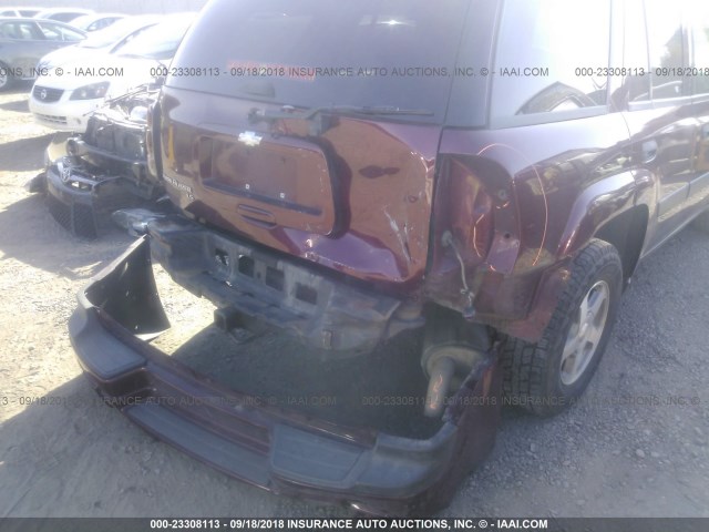 1GNDT13S952364724 - 2005 CHEVROLET TRAILBLAZER LS/LT MAROON photo 6