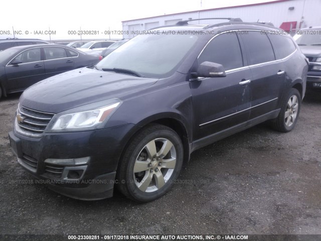 1GNKVJKD4FJ241294 - 2015 CHEVROLET TRAVERSE LTZ GRAY photo 2