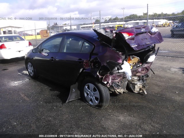 3KPFL4A73HE152930 - 2017 KIA FORTE LX/S MAROON photo 3