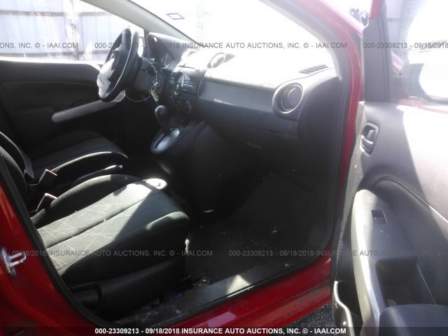 JM1DE1KZ4D0170324 - 2013 MAZDA MAZDA2 RED photo 5