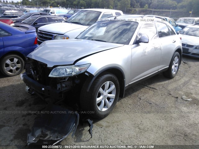 JNRAS08W85X216703 - 2005 INFINITI FX35 SILVER photo 2