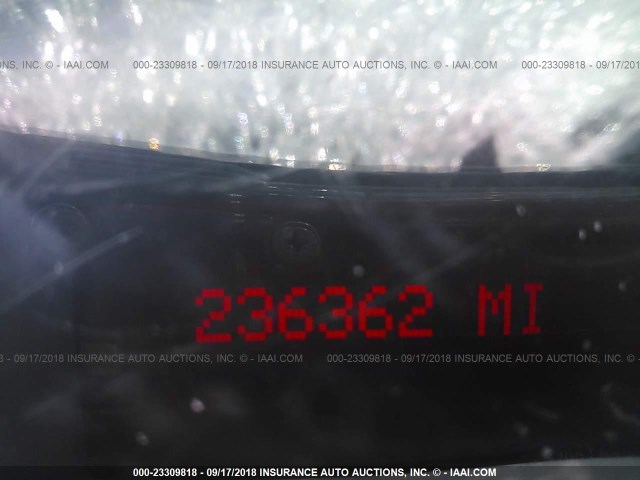 2G2WP552181192577 - 2008 PONTIAC GRAND PRIX GRAY photo 7